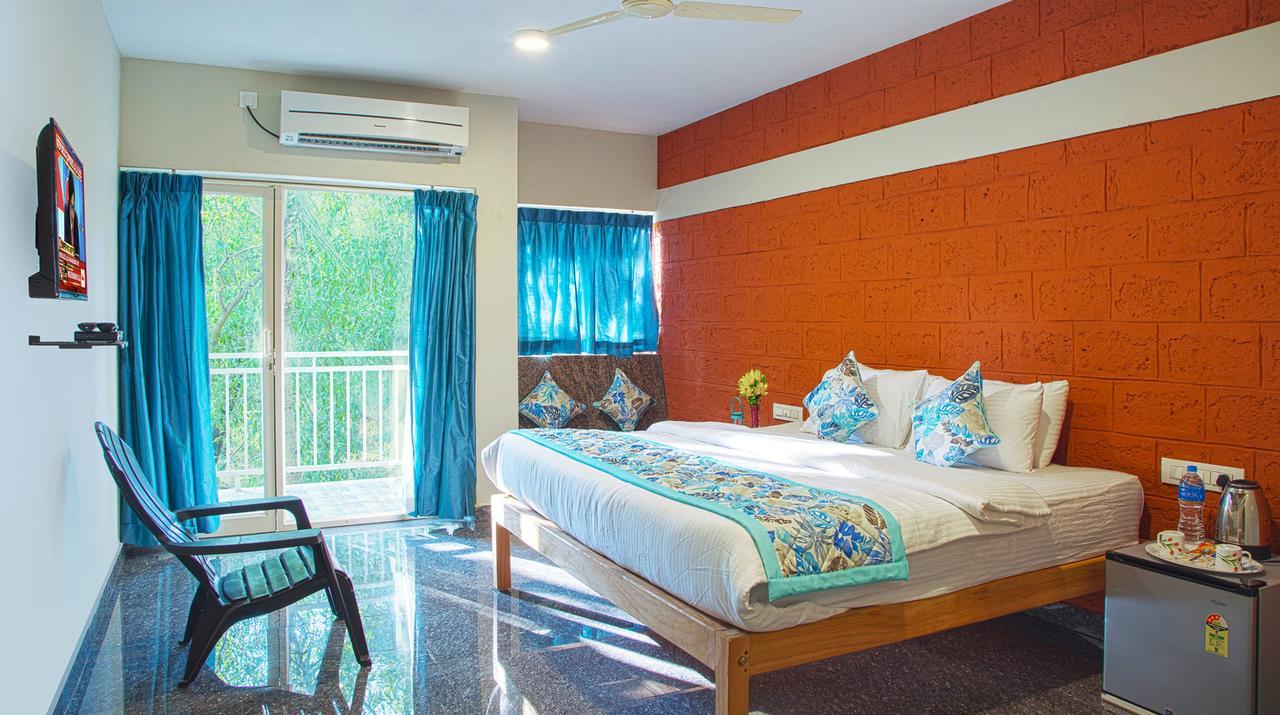 Blue Ocean Sands - On The Beach Kumta Luaran gambar